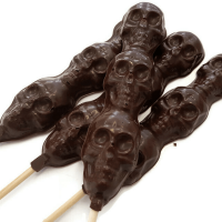 Chocolate Skull Totem Pole Lolly - Dark