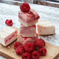 Really Raspberry Ripple Fudge - 150g tub Really Raspberry Ripple Fudge - 150g tub